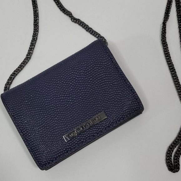 A/X | Genuine Leather Small Bag - Picture 2 of 4